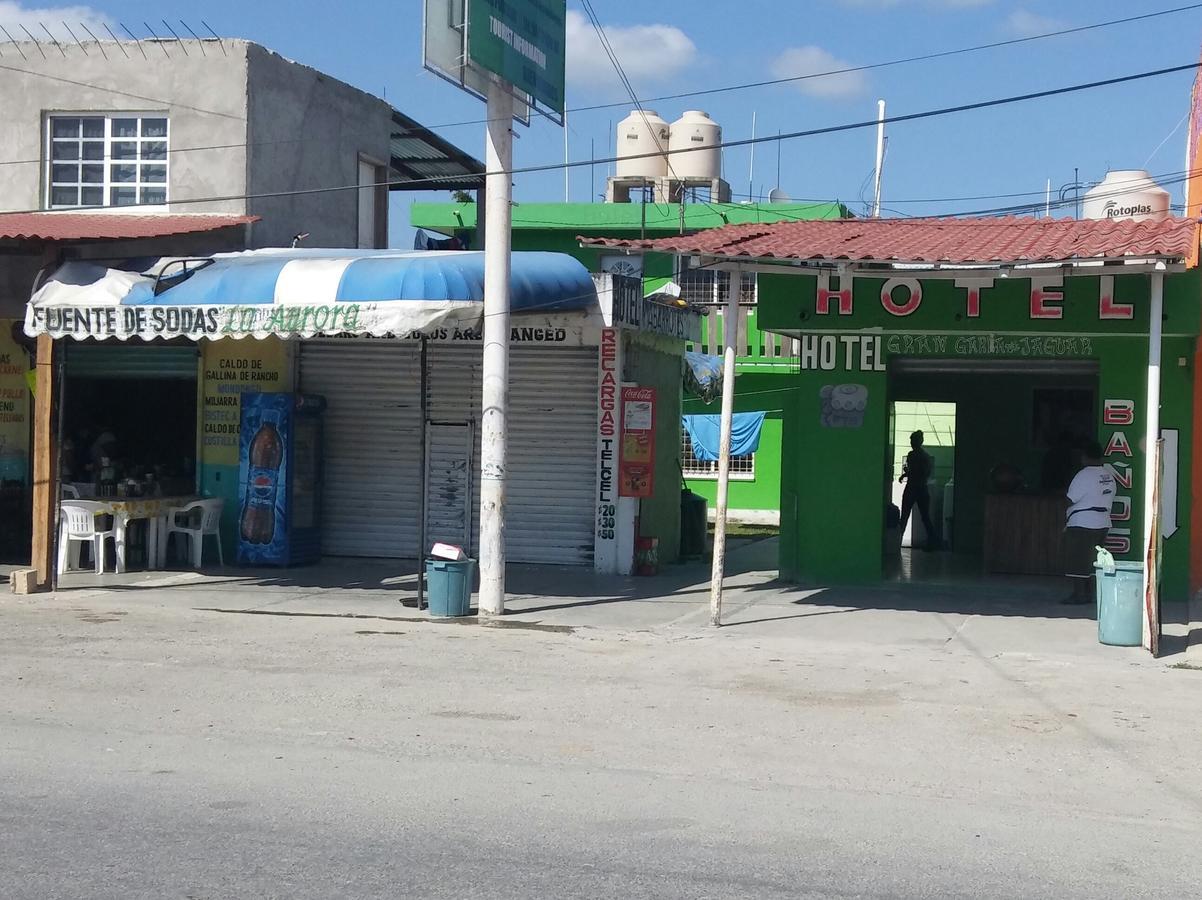 Gran Garra De Jaguar Hotel Xpujil Buitenkant foto